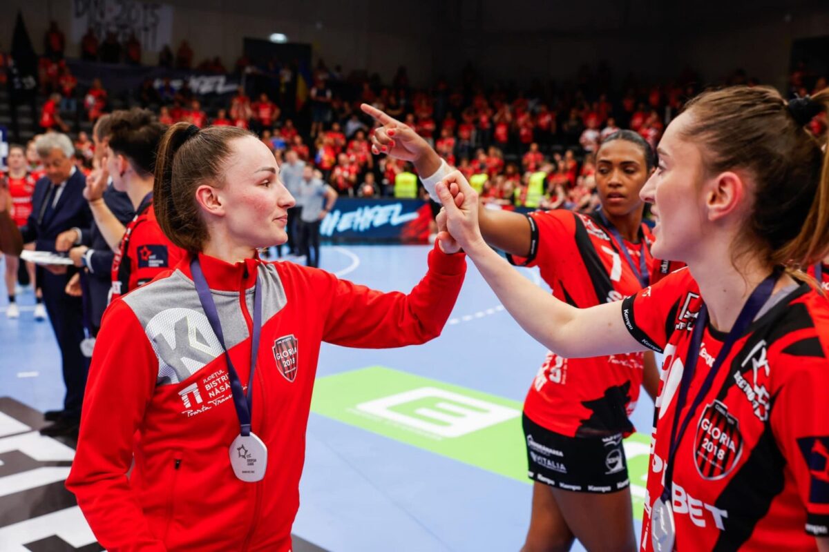 Paula i Stela Posavec o djetinjstvu, razdvojenosti i životu u dvije države