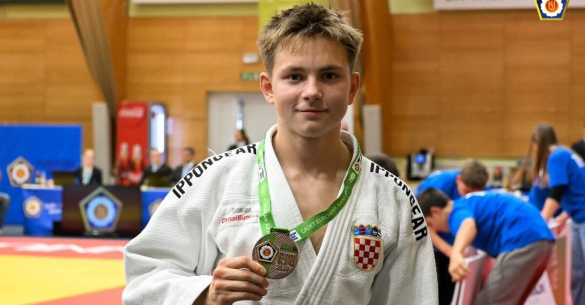 Jona Žvorc brončani na Europskom kupu