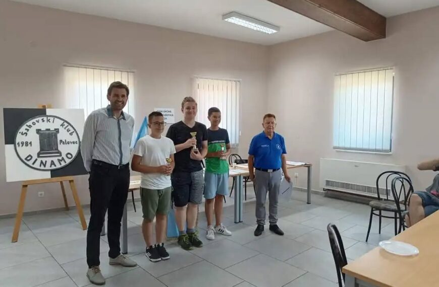 Šahovski turnir u Palovcu
