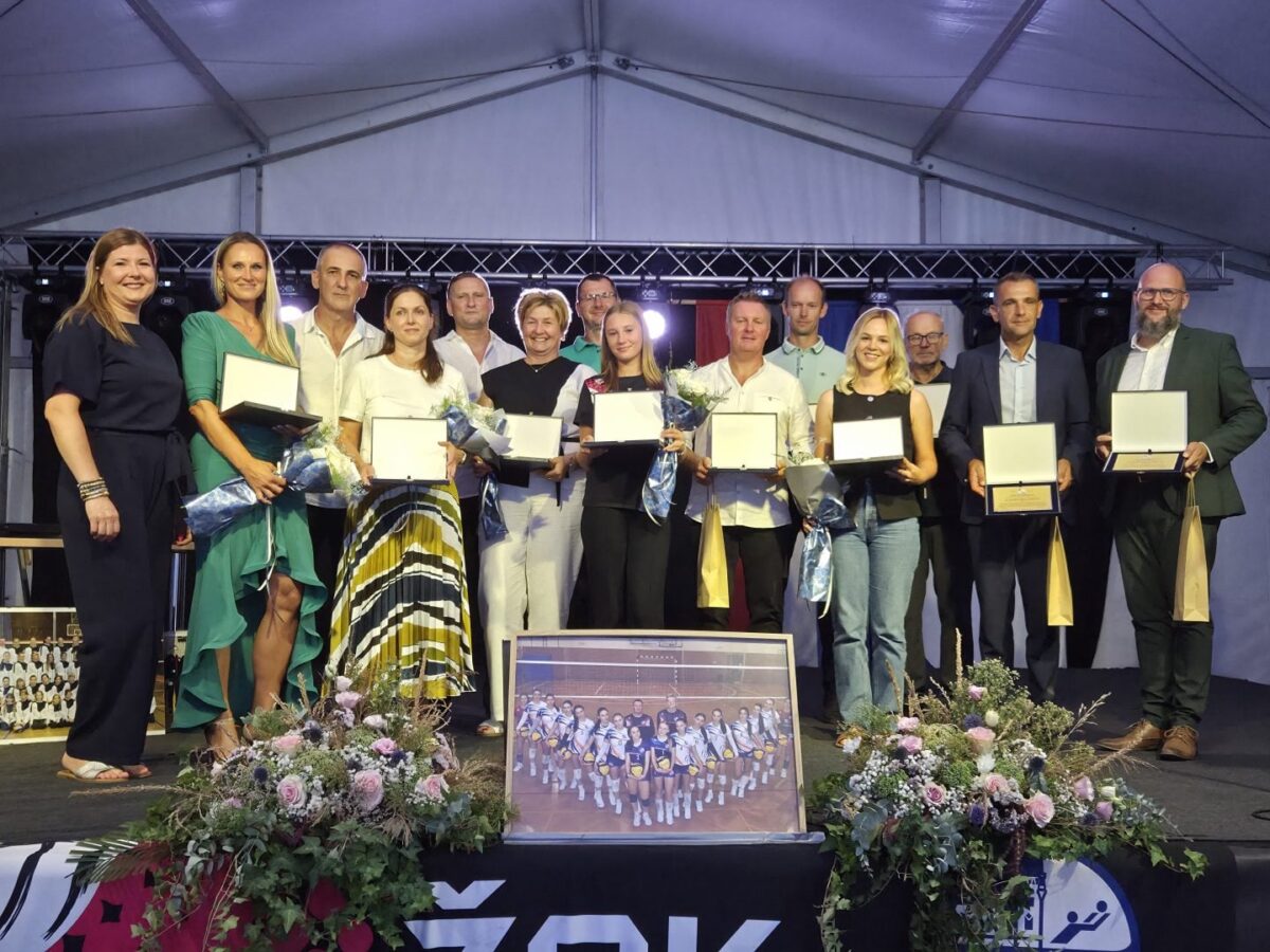 ŽOK Kaštel proslavio 30 godina: Tri desetljeća odbojke, zajedništva i uspjeha