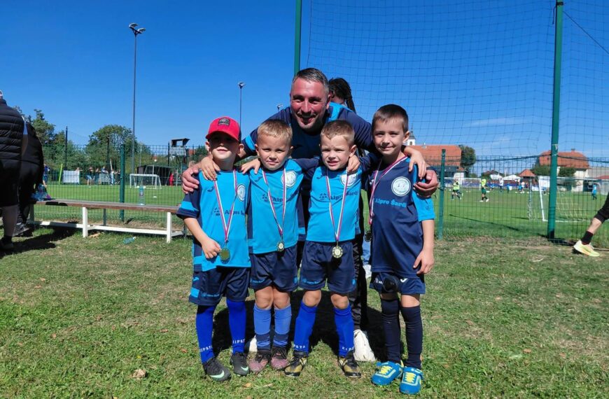 Mladi nogometaši Škole nogometa Sveti Marko nastupili na turniru u Turnišću