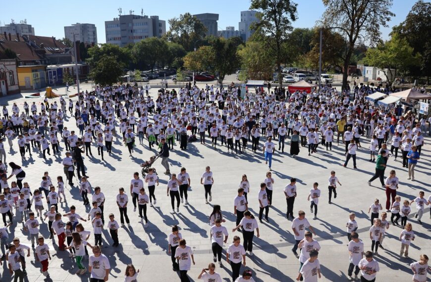 Stotine građana svih generacija uključilo&hellip;
